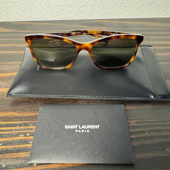 NWT YSL Havana Tortoiseshell Wayfarer Style Sunglasses - Picture 2 of 8